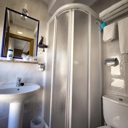 Pensión Vistapark 3*